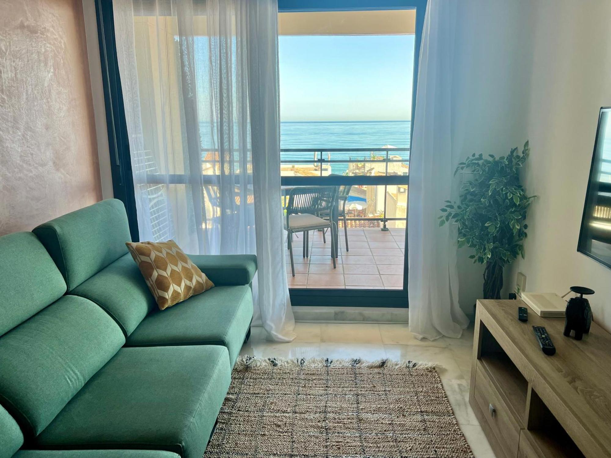 Breathtaking Sea View Leilighet Estepona Eksteriør bilde